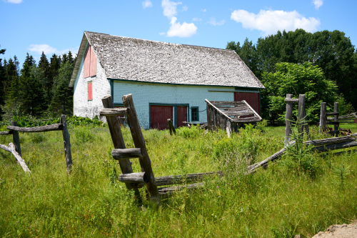 Été,Saison,Baie-des-Chaleurs,Région,MRC Bonaventure,New Richmond,Résidentiel,Maison d'époque,Loisir et culture,Science et histoire,Extérieur et pavillons,Jour,Temps